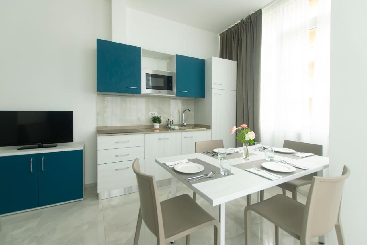 Residence Flow-R Riccione Zewnętrze zdjęcie