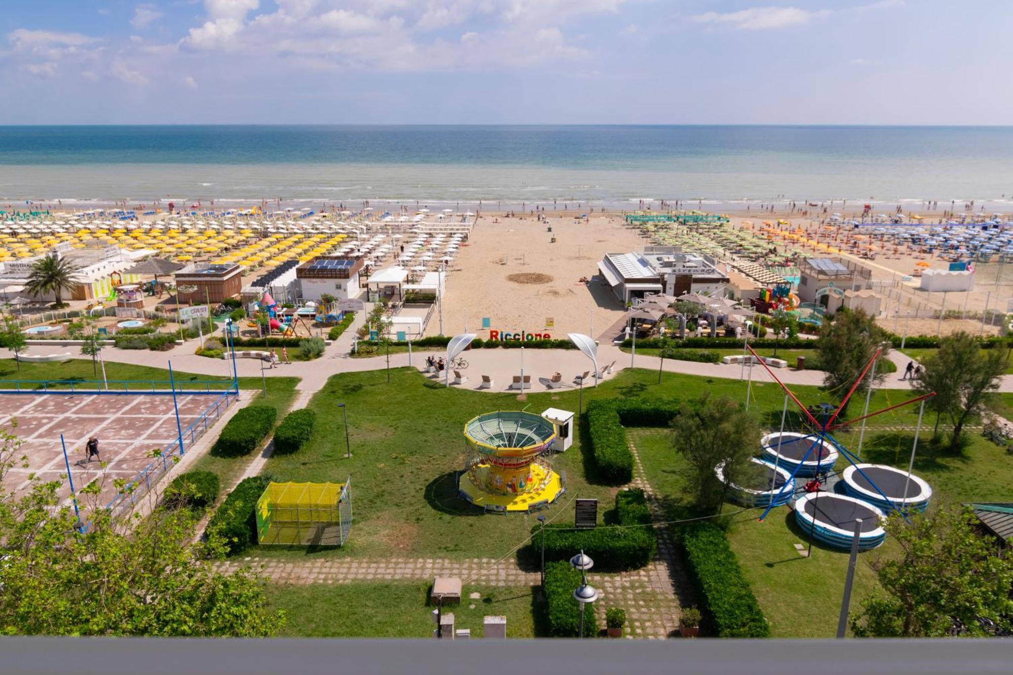 Residence Flow-R Riccione Zewnętrze zdjęcie